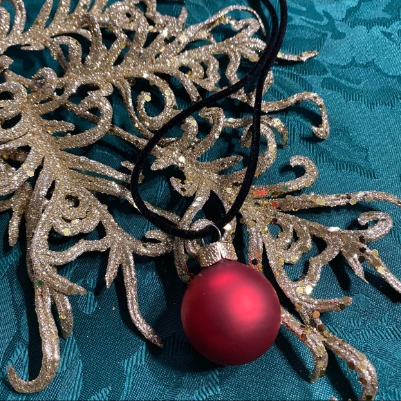 🎄 New Christmas Bulb Earrings & Necklace Set - Picture 3 of 7